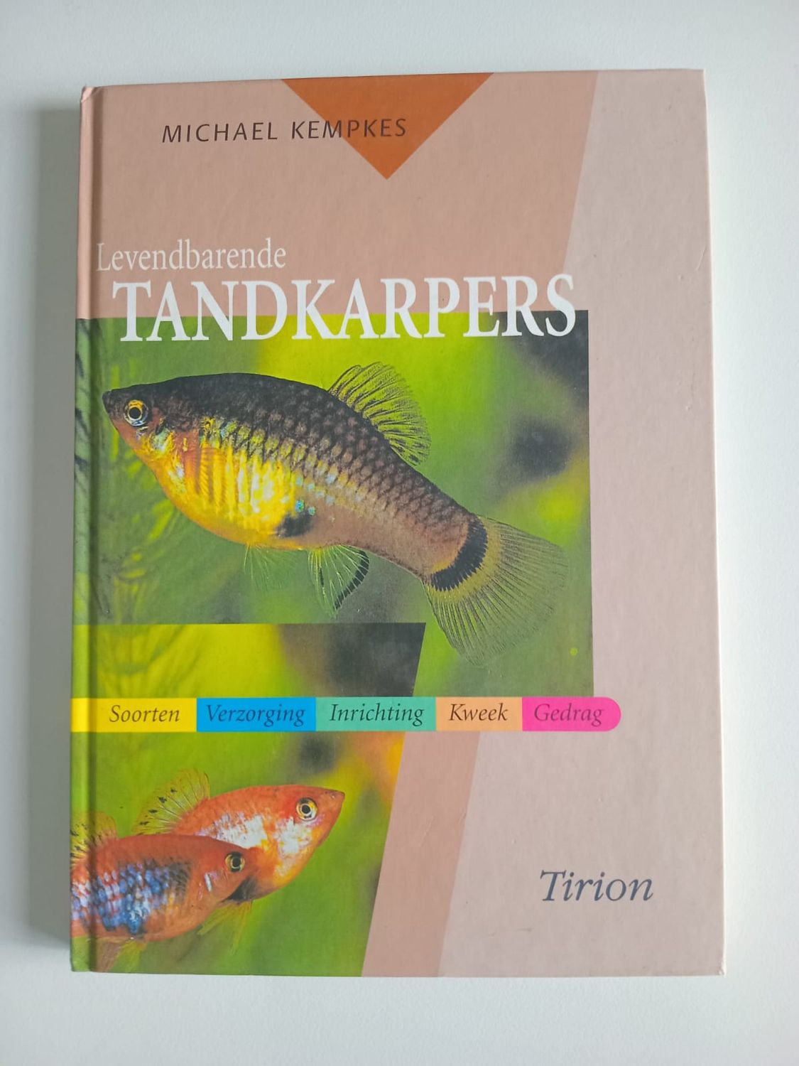 Levendbarende tandkarpers 72