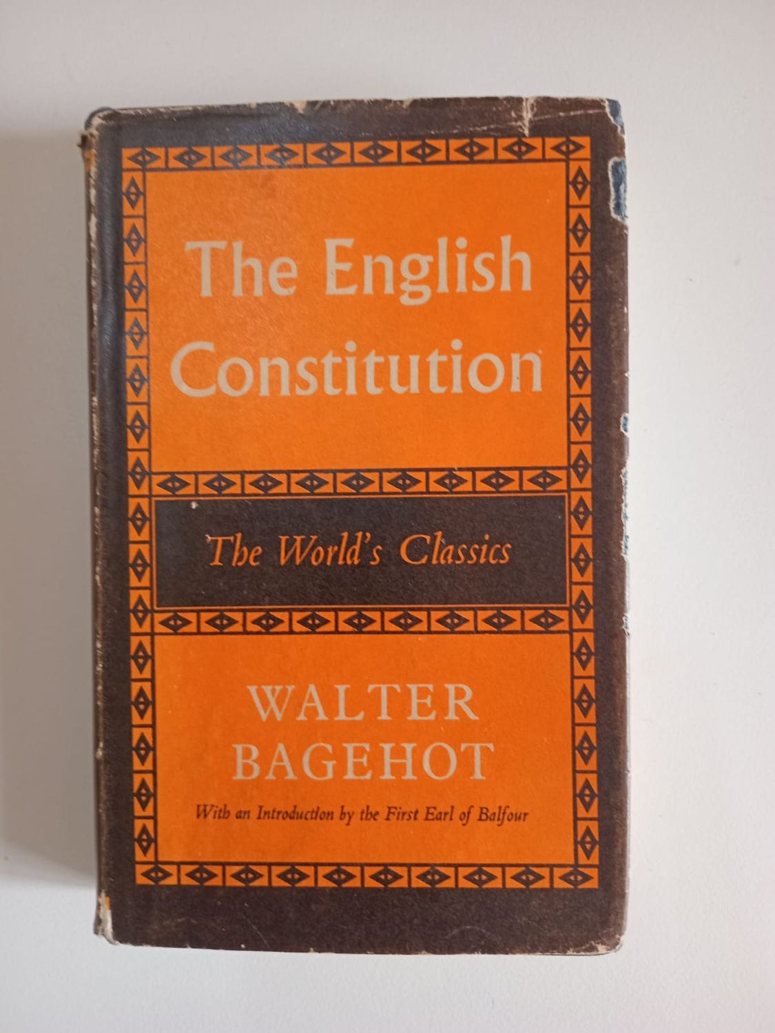 The english Constitution 75