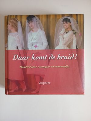 Daar komt de bruid ! 75