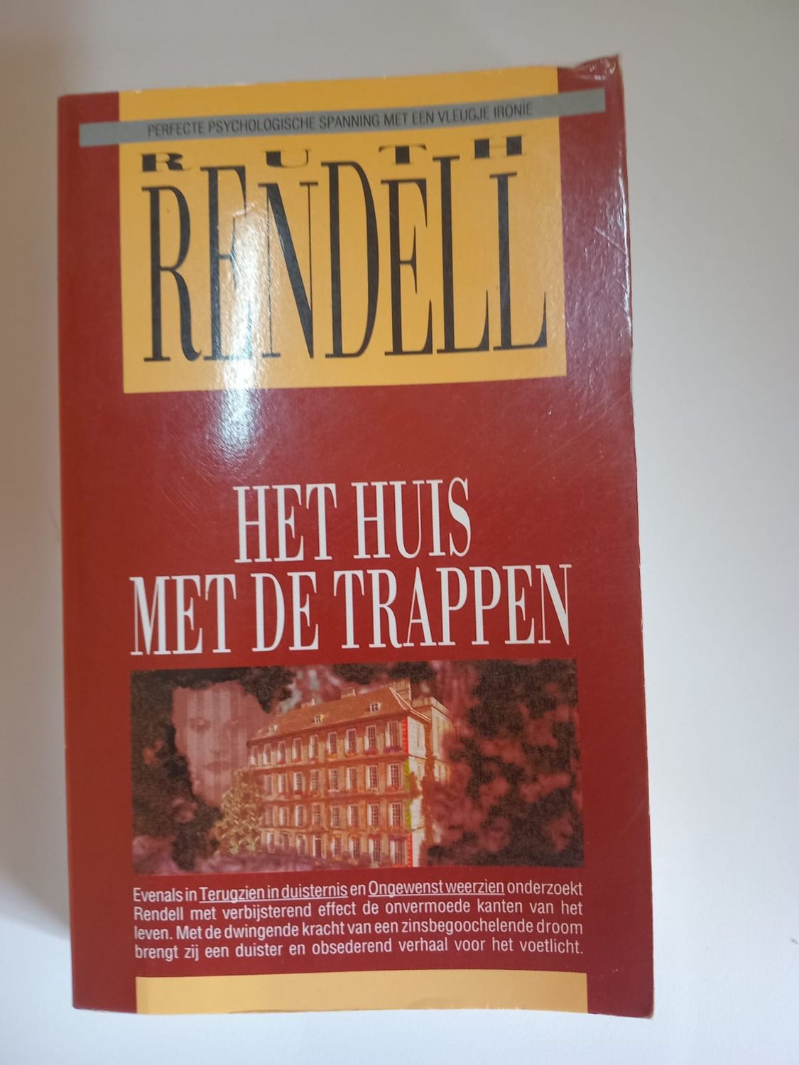 Het huis met de trapen 77