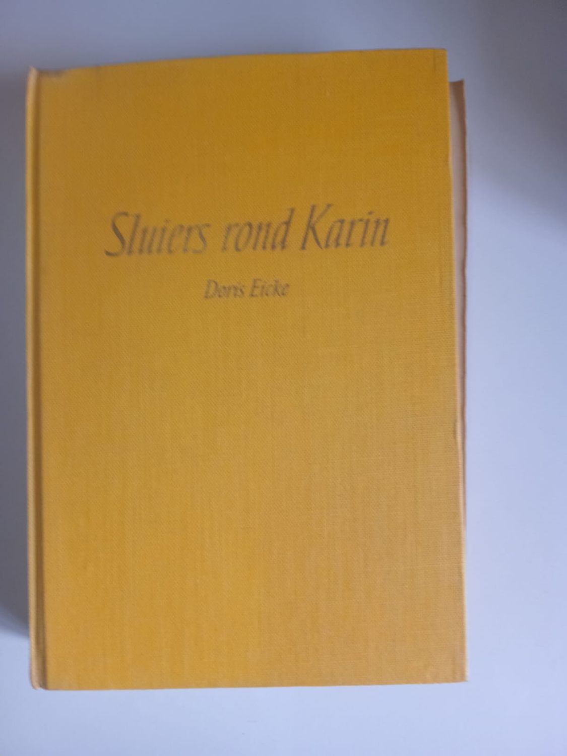 Sluiers rond karin 79