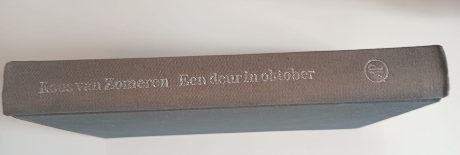 Een deur in oktober 80
