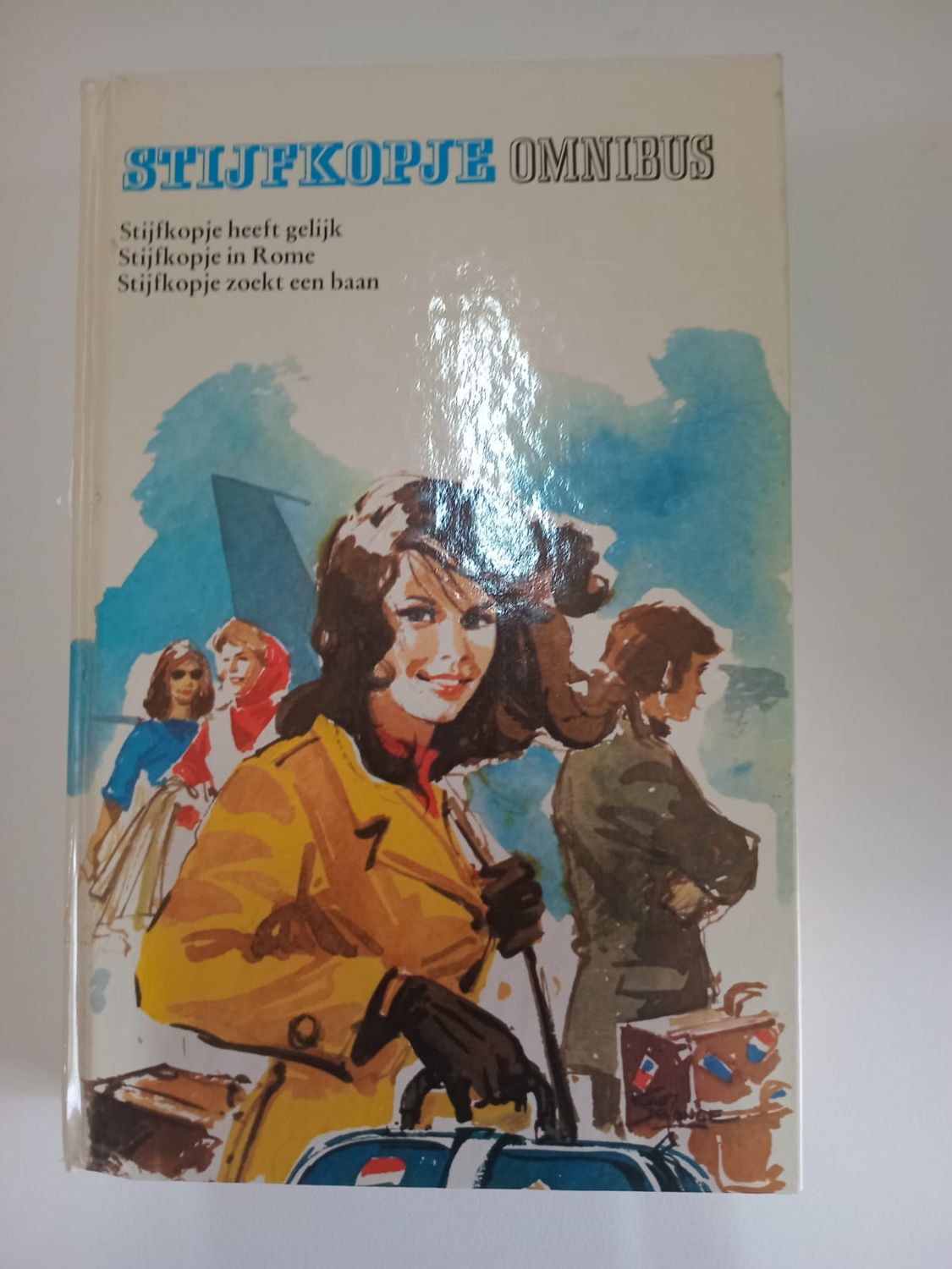 Stijfkopje omnibus 84