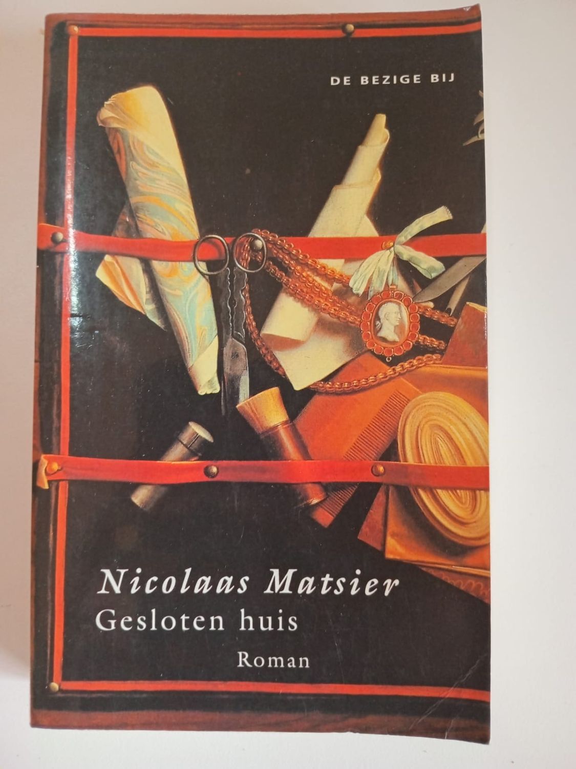 Gesloten huis 85
