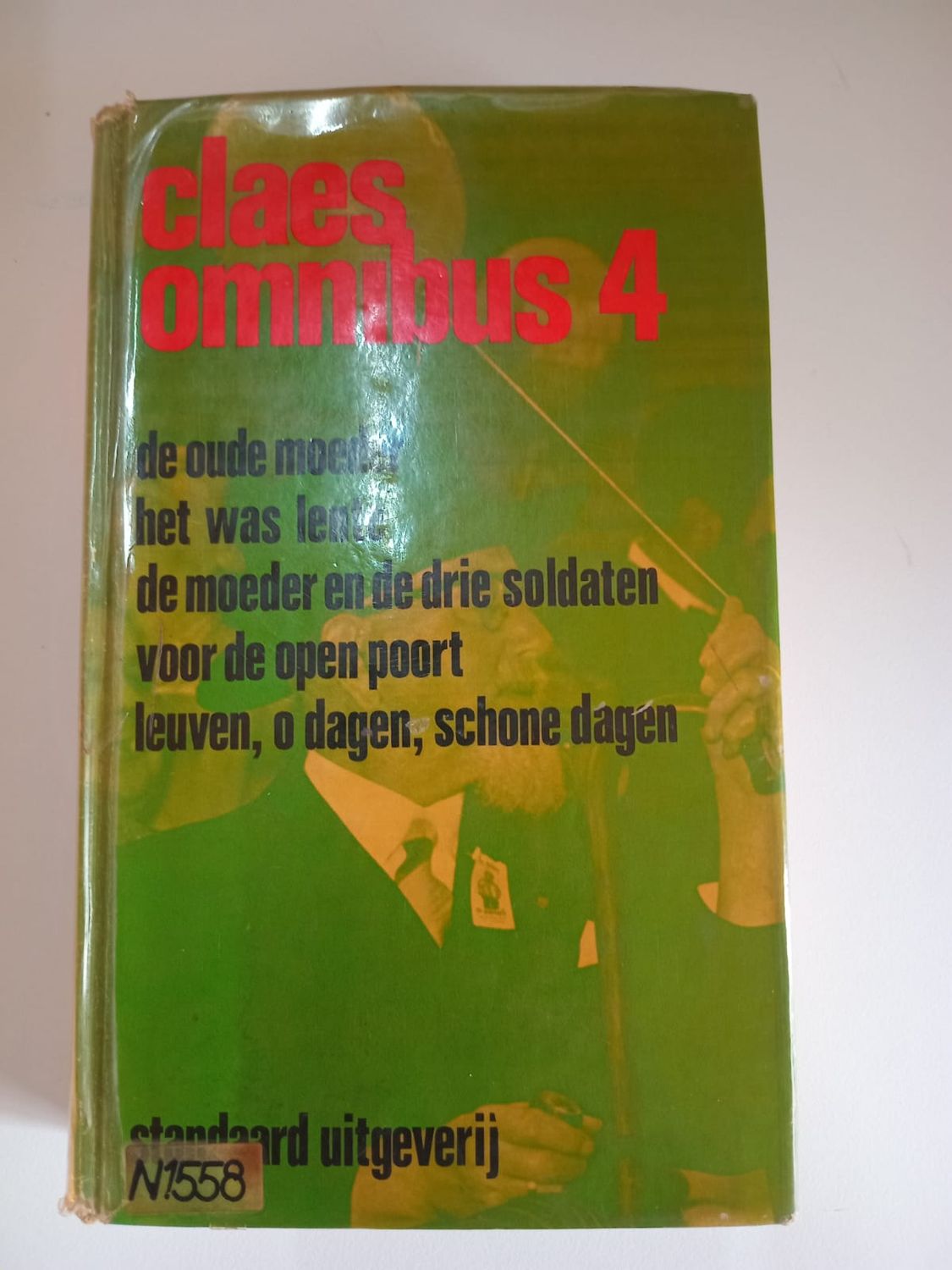 Omnibus vier 85