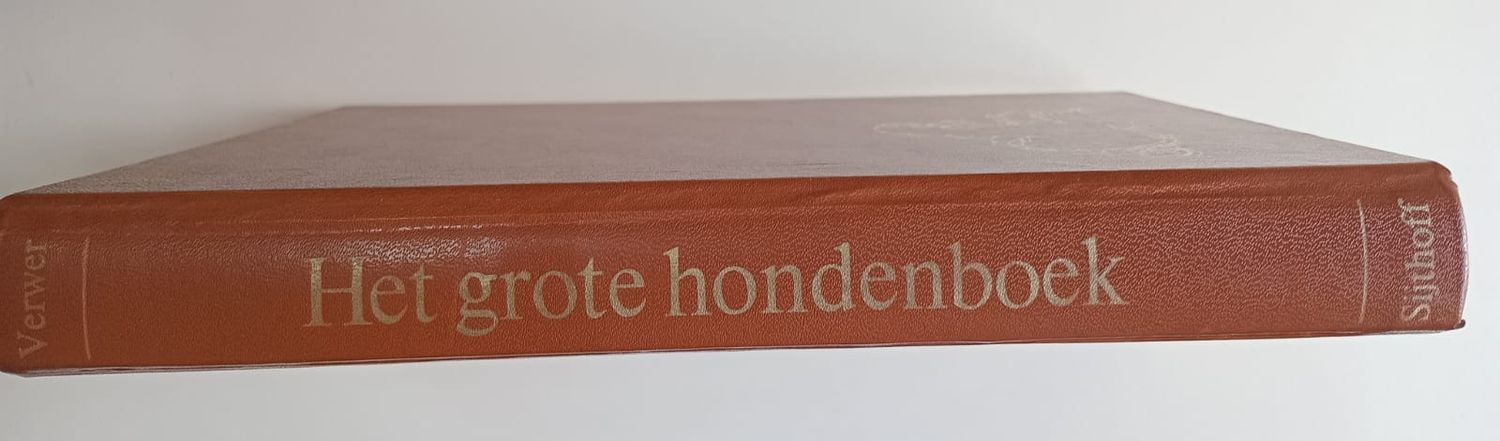 Grote hondenboek 90