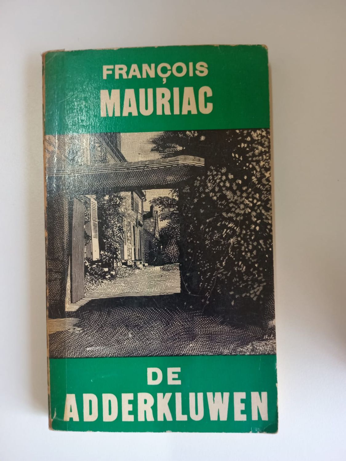 De adderkluwen 104