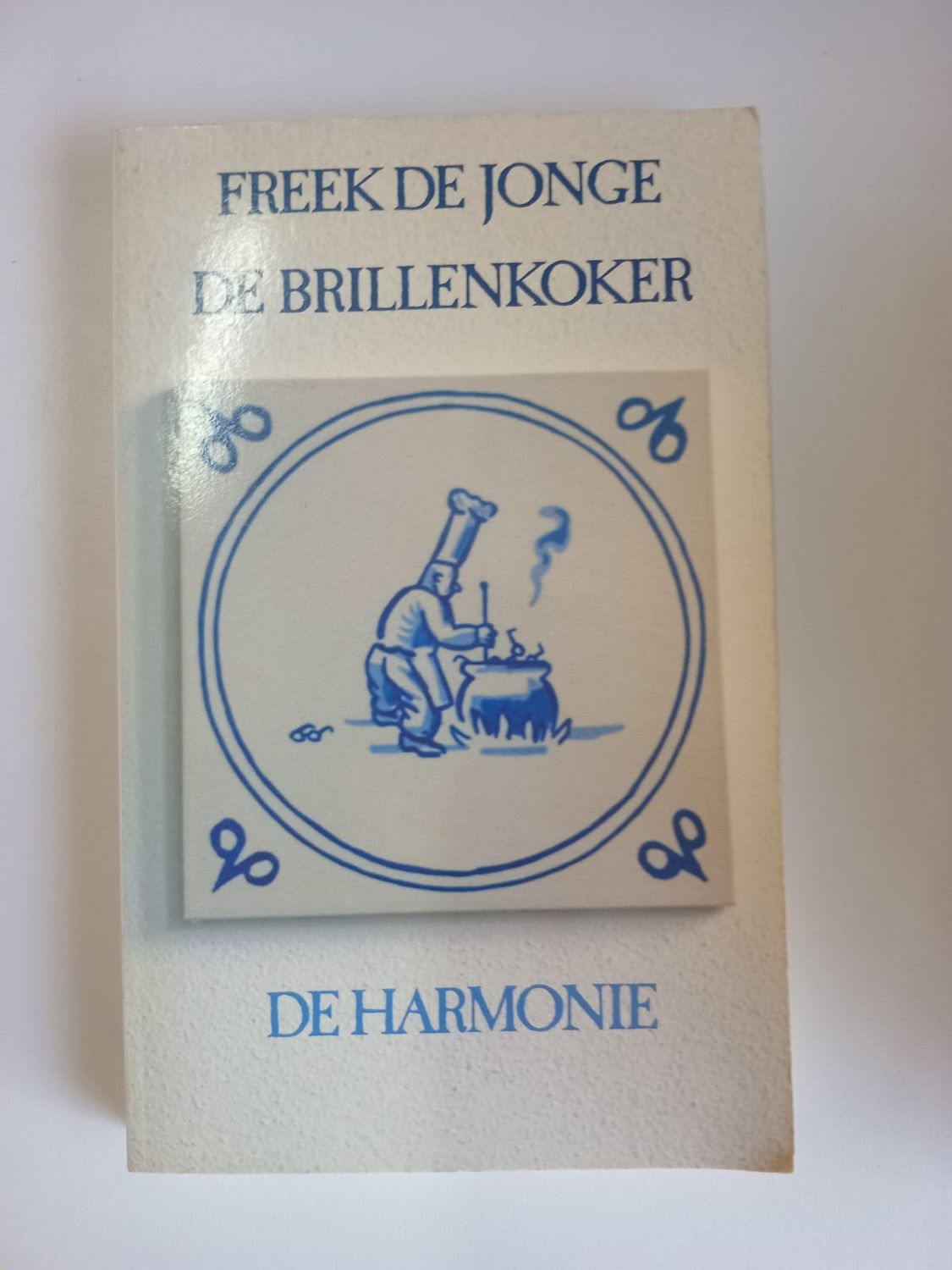 De brillenkoker. De harmonie 98
