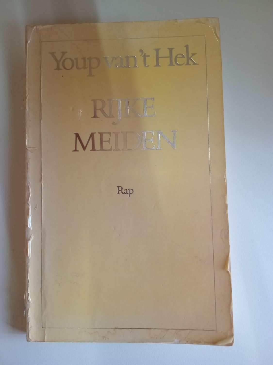 Rijke meiden 102
