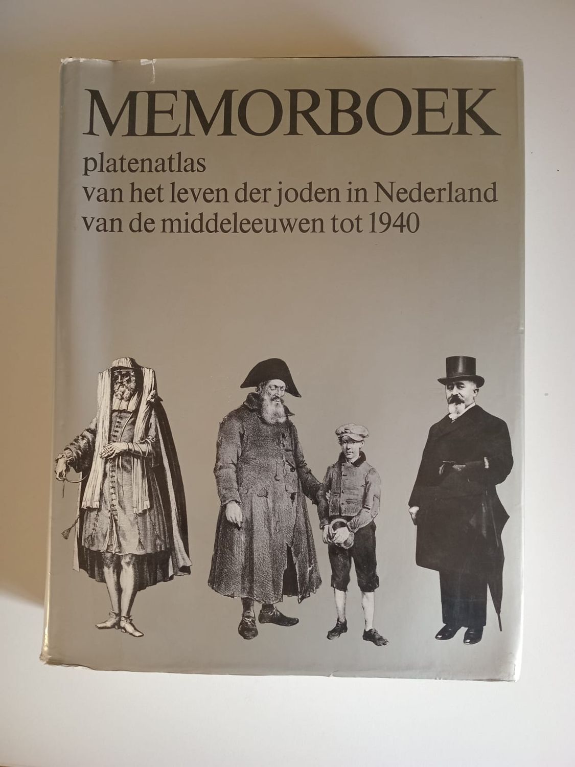 Memorboek 107
