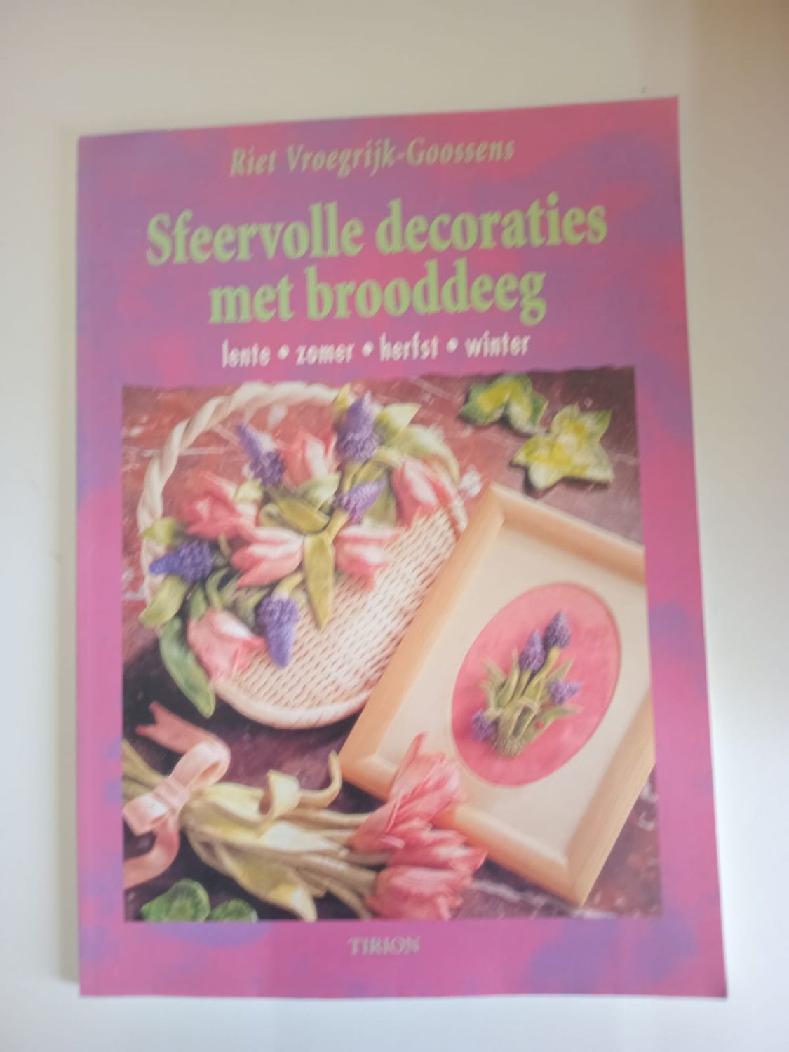 Sfeervolle decoraties met brooddeeg 124