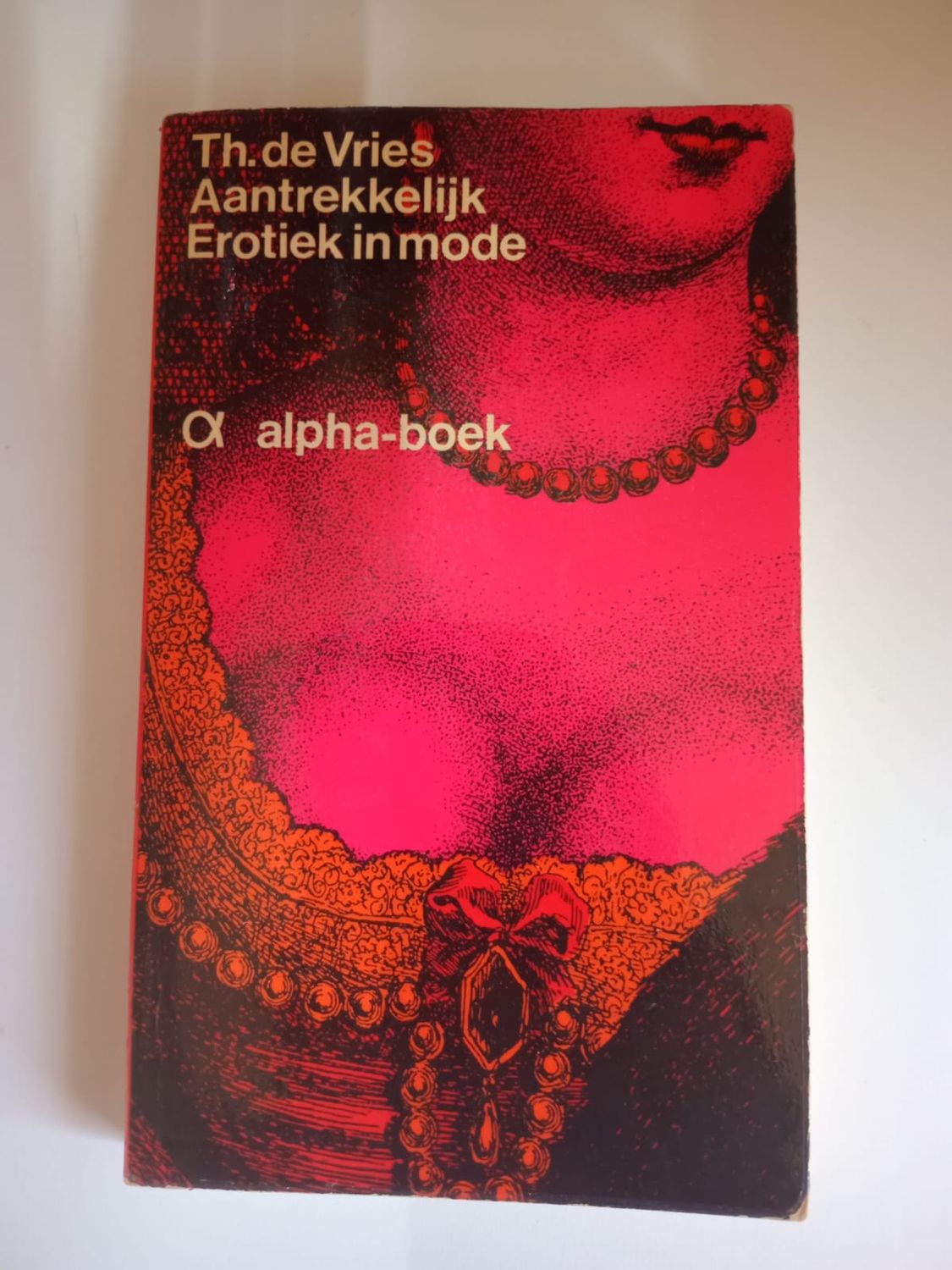 Aantrekkelijk 128
