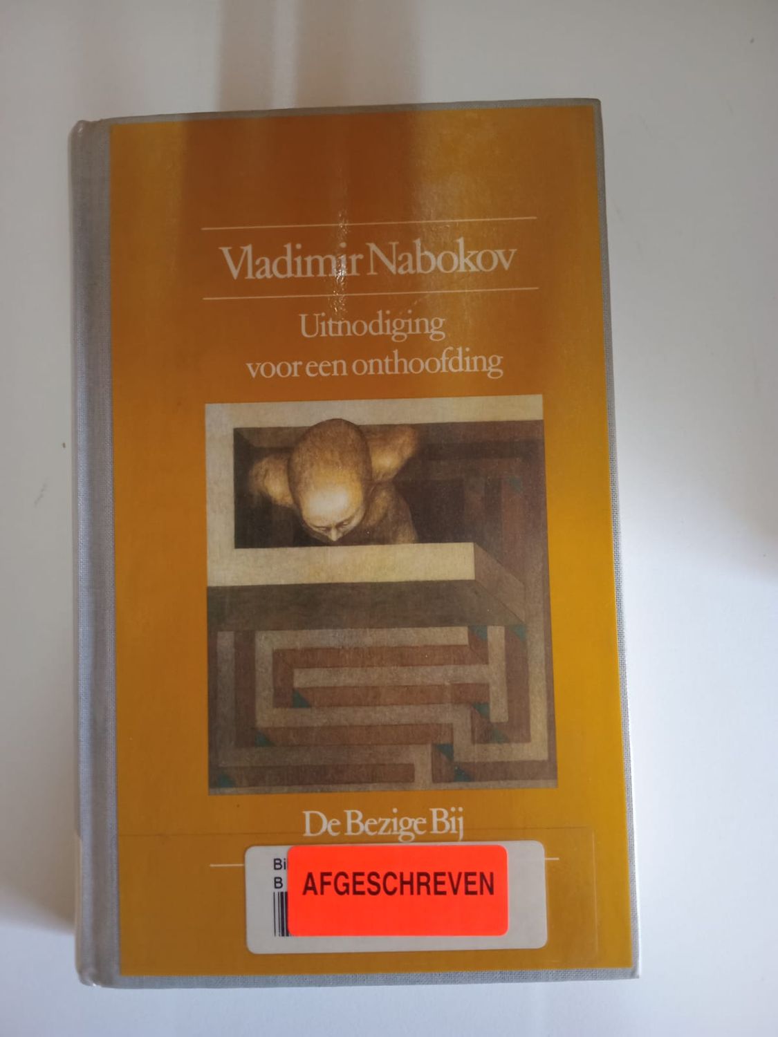Uitnodiging voor een onthoofding 133