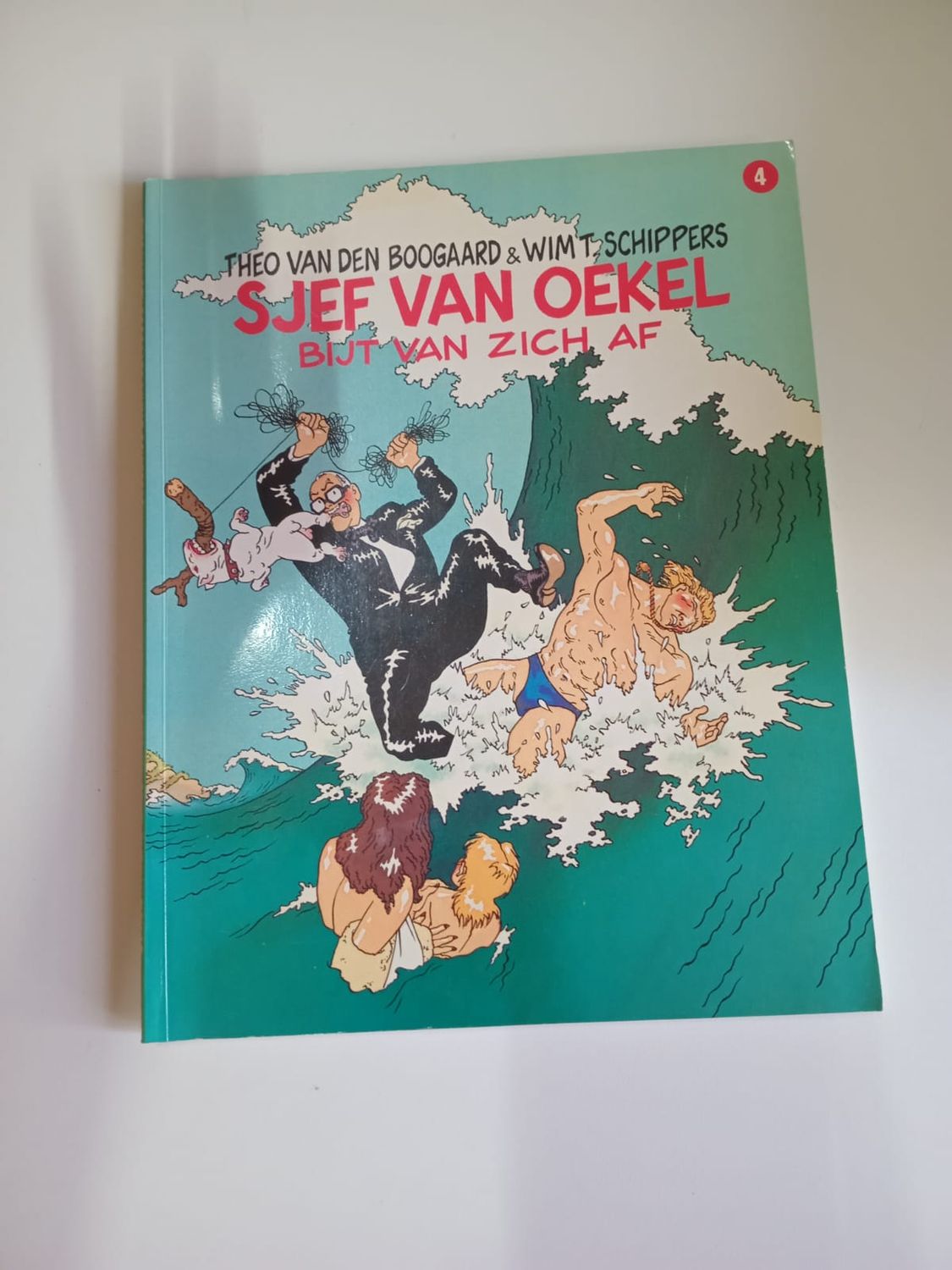 Sjef van oekel bijt van zich af 144