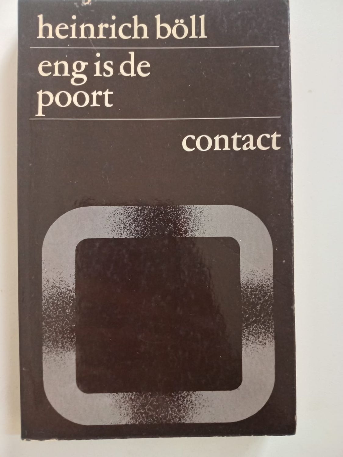 Eng is de poort 147