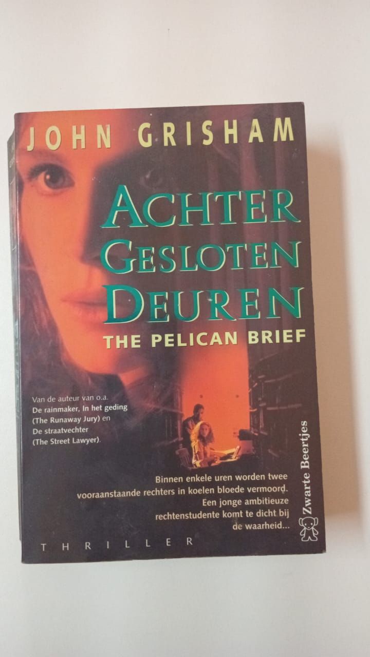 Achter gesloten deuren 151