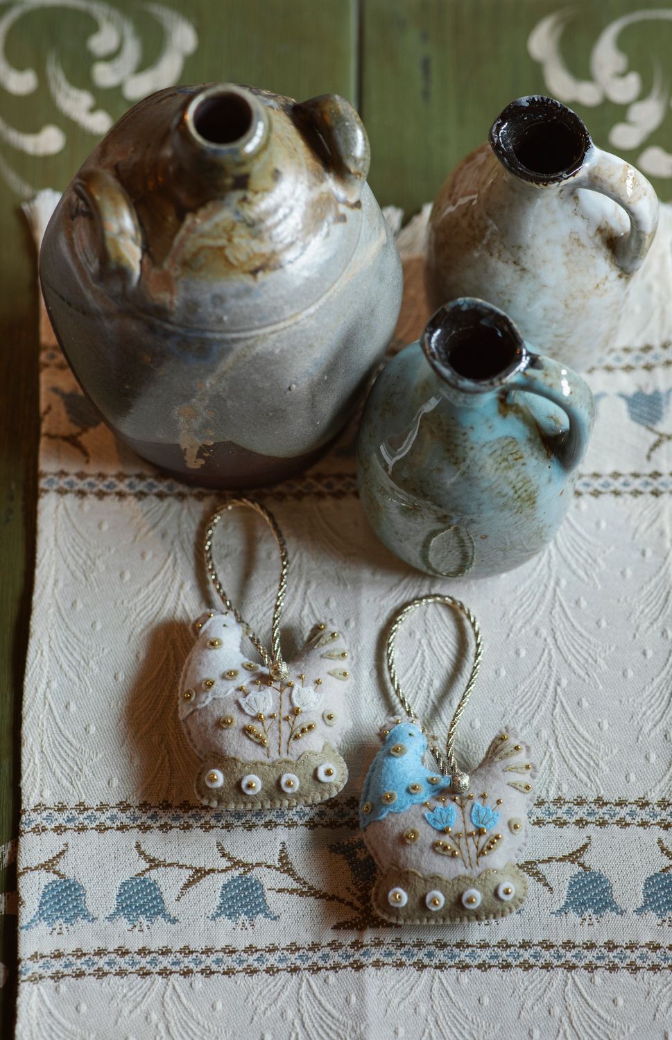 Chicken handmade felt decoration