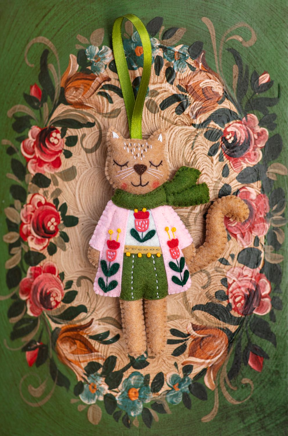 Cat handmade felt decoration