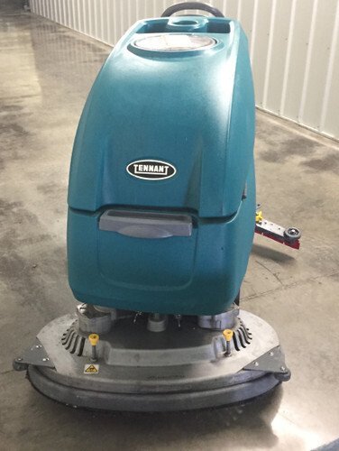 Tennant floor scrubber T500e 32