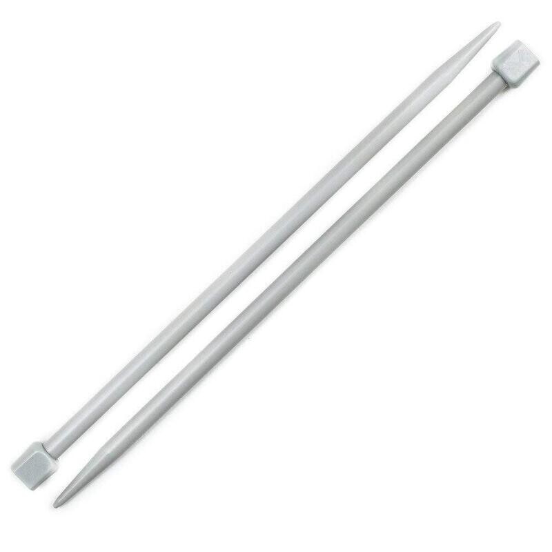 KNITTING NEEDLES- 2.5 mm