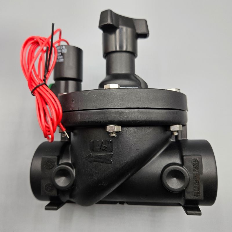 Bermad Solenoid Valve with 24v coil - 1 1/2 Bermad Solenoid Valve with 24v coil - 1 1/2"