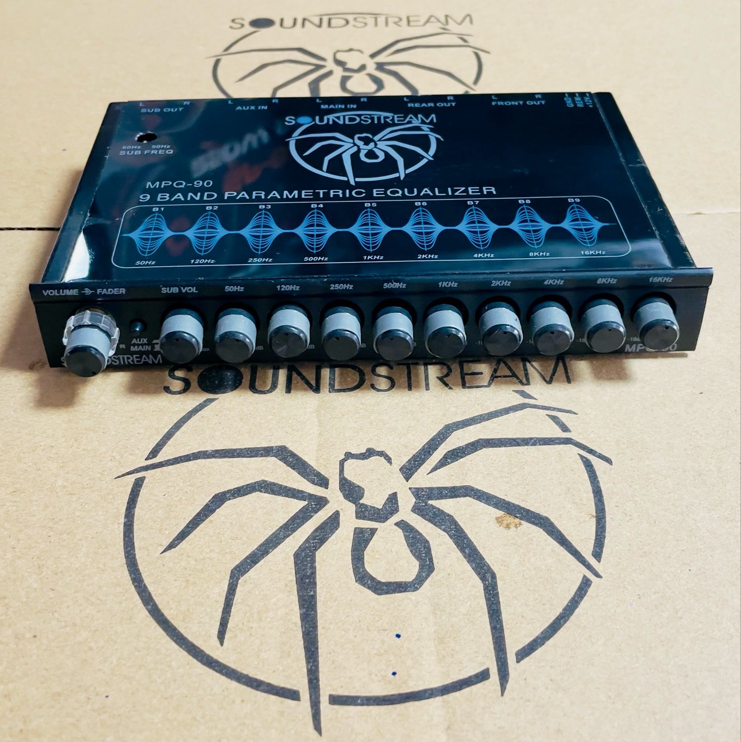 Égaliseur Soundstream MPQ-90