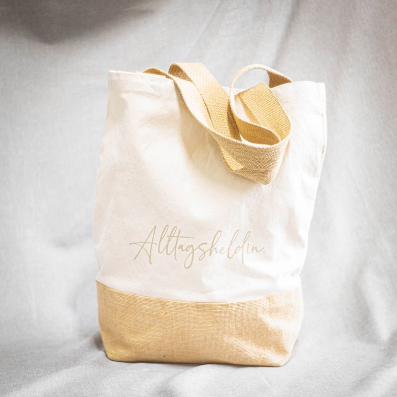 Jute-Canvas Tasche "Alltagsheldin"