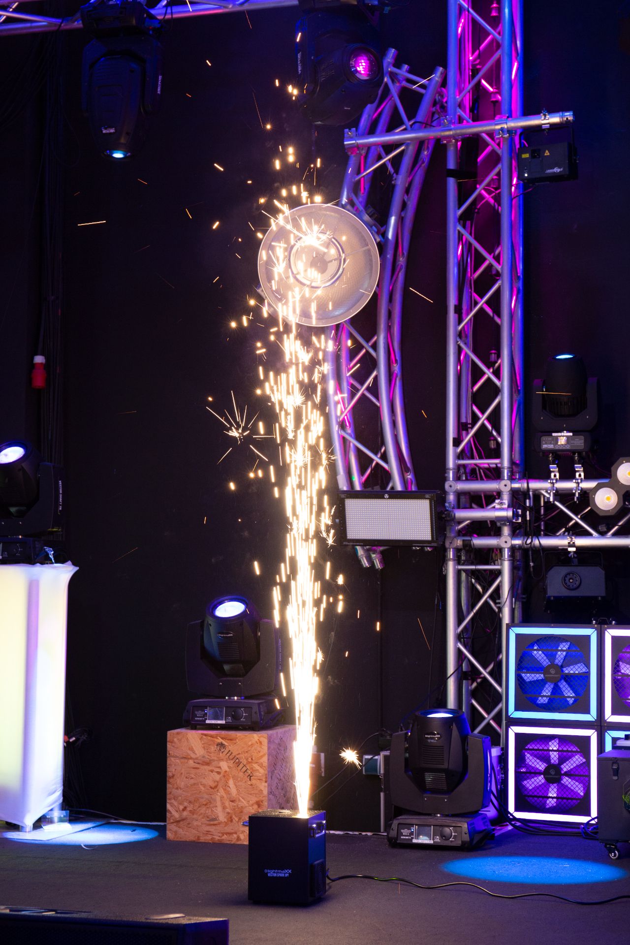 Machines à étincelles froides