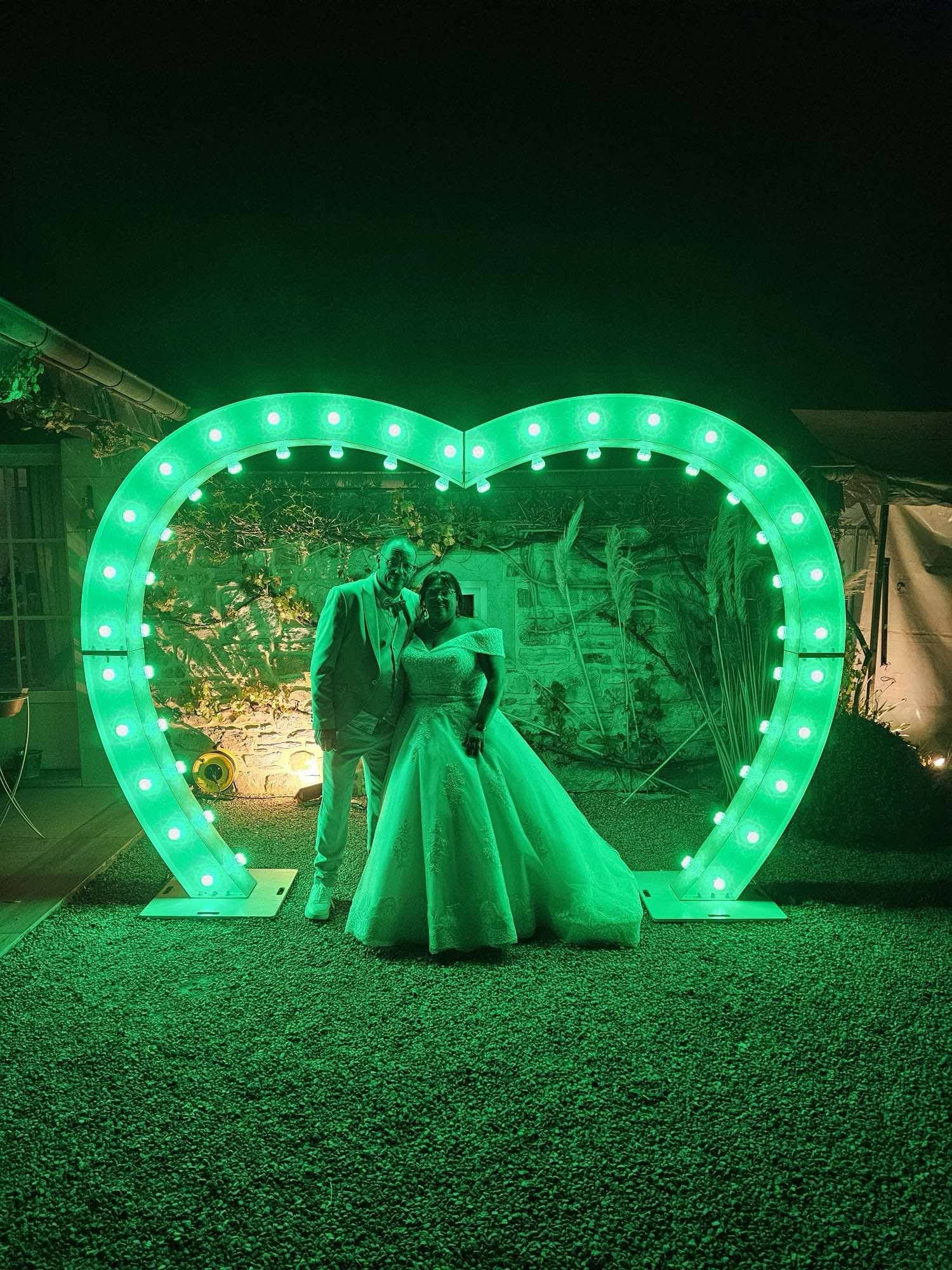 Arche Décorative en forme de coeur 