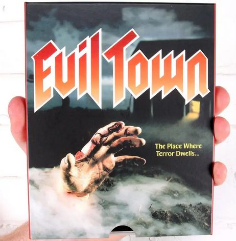 Evil Town (Blu-ray) OOP