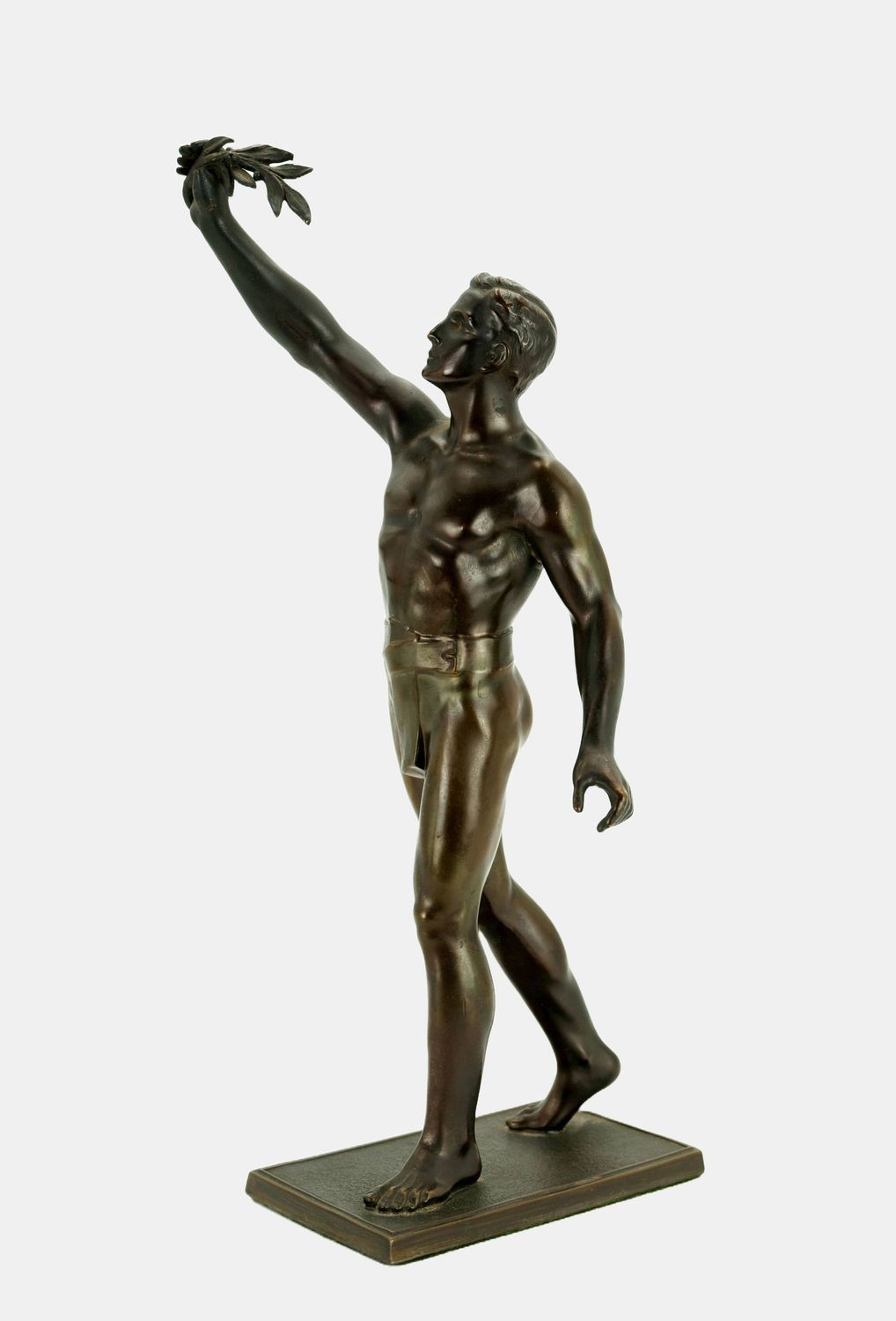 Anonymus, Siegreicher Athlet mit Lorbeerzweig, um 1930
