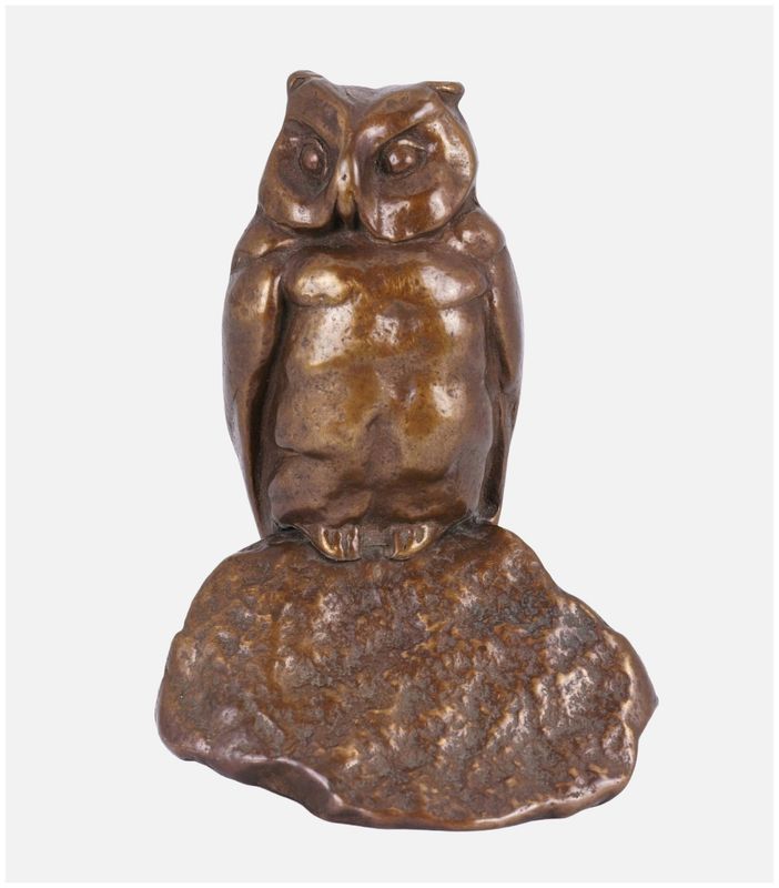 Anonymus, Wachende Eule auf Felsen, um 1960 Anonymus, Wachende Eule auf Felsen, um 1960