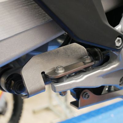 REAR BRAKE PUMP GUARD KTM 690 HUSQVARNA 701 GASGAS 700