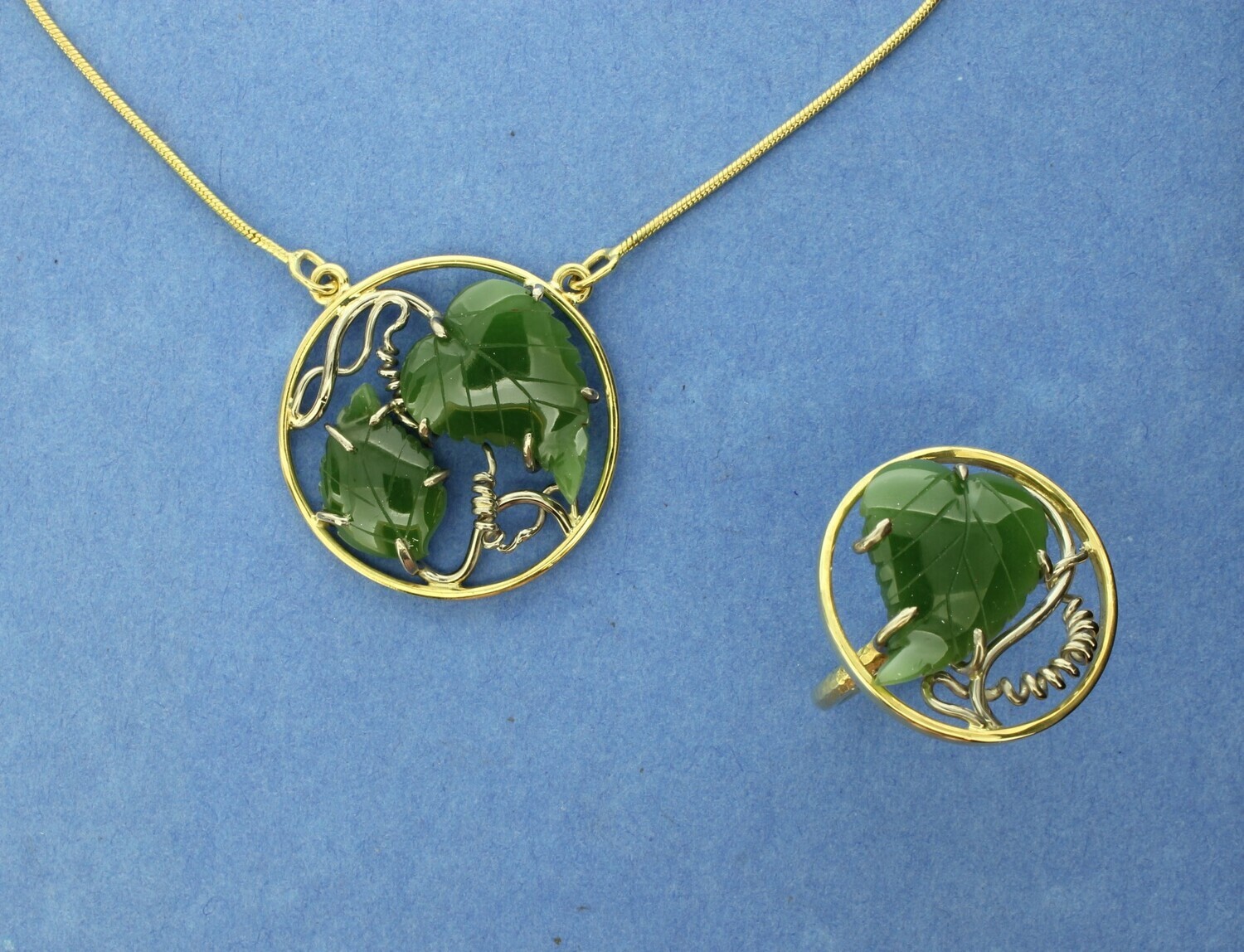 'Vines Leaves' pendant & ring Set