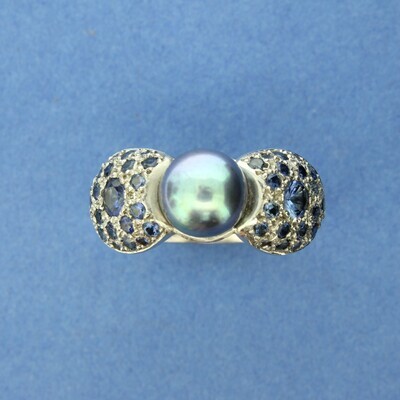 Grey Freshwater Pearl, Sapphire & 18ct white gold Dress Ring
