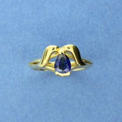 Engagement Ring Sapphire & Gold