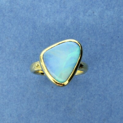 Boulder Opal & 18ct yellow gold Ring