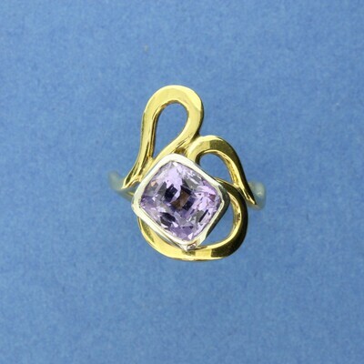Purple Spinel, 18ct gold & Platinum Dress Ring