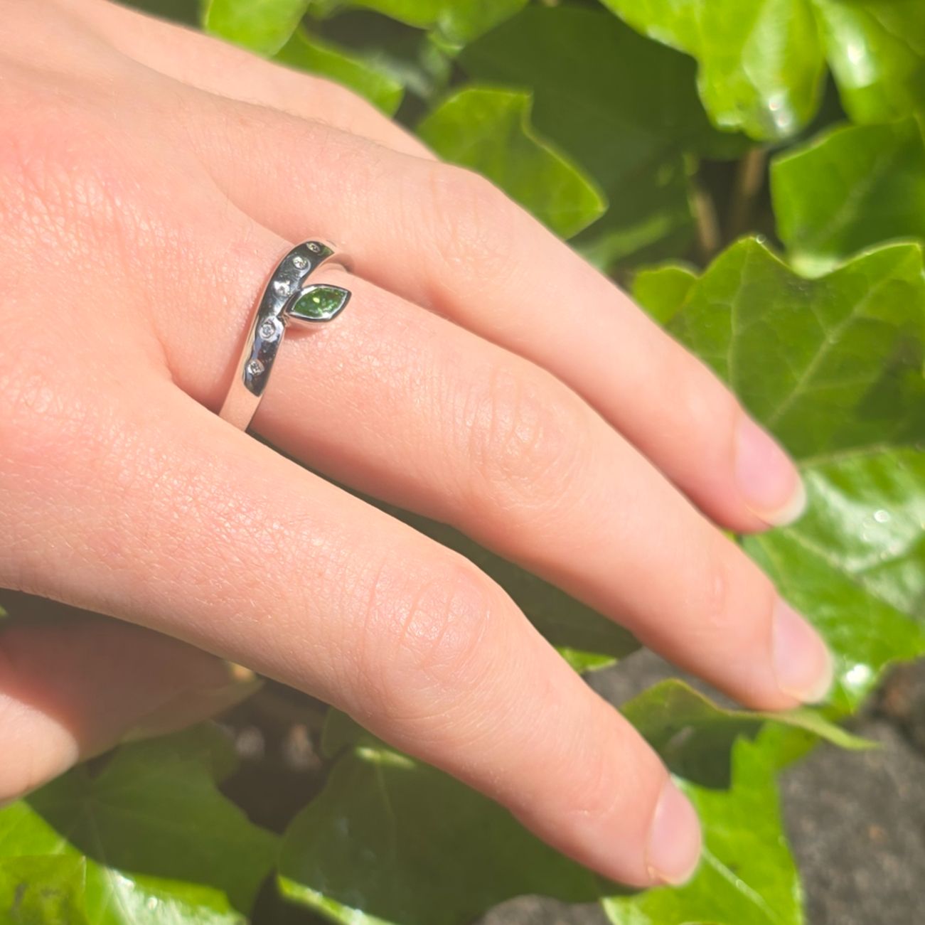 18ct white gold &amp; Diamond Ring