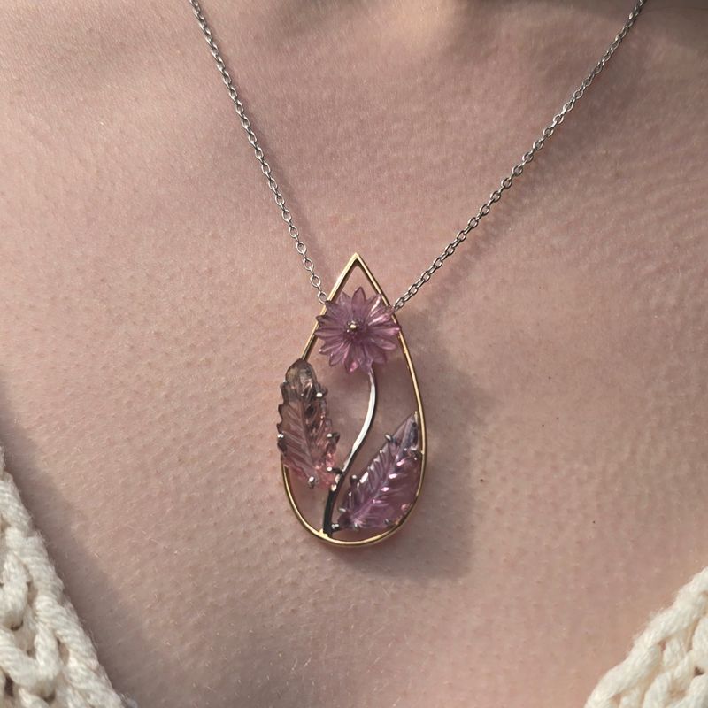 Gerbera pendant
