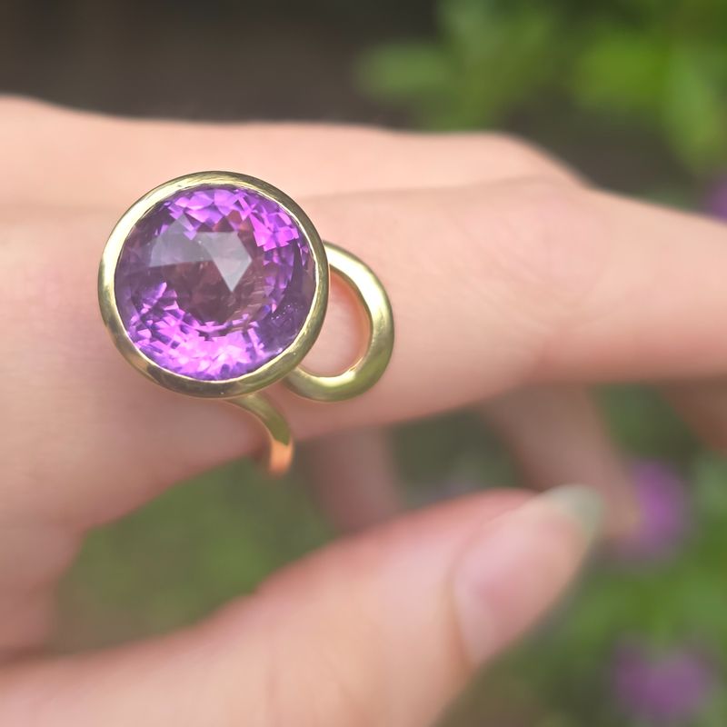 Amethyst &amp; 18ct Gold Dress Ring