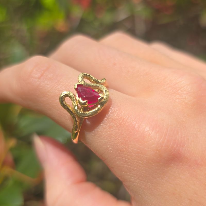 Ruby &amp; 18ct yellow Gold Ring