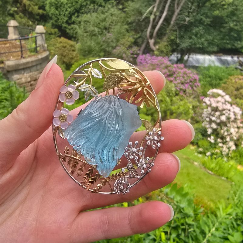 &#39;Devonshire Lady&#39; Brooch / Pendant