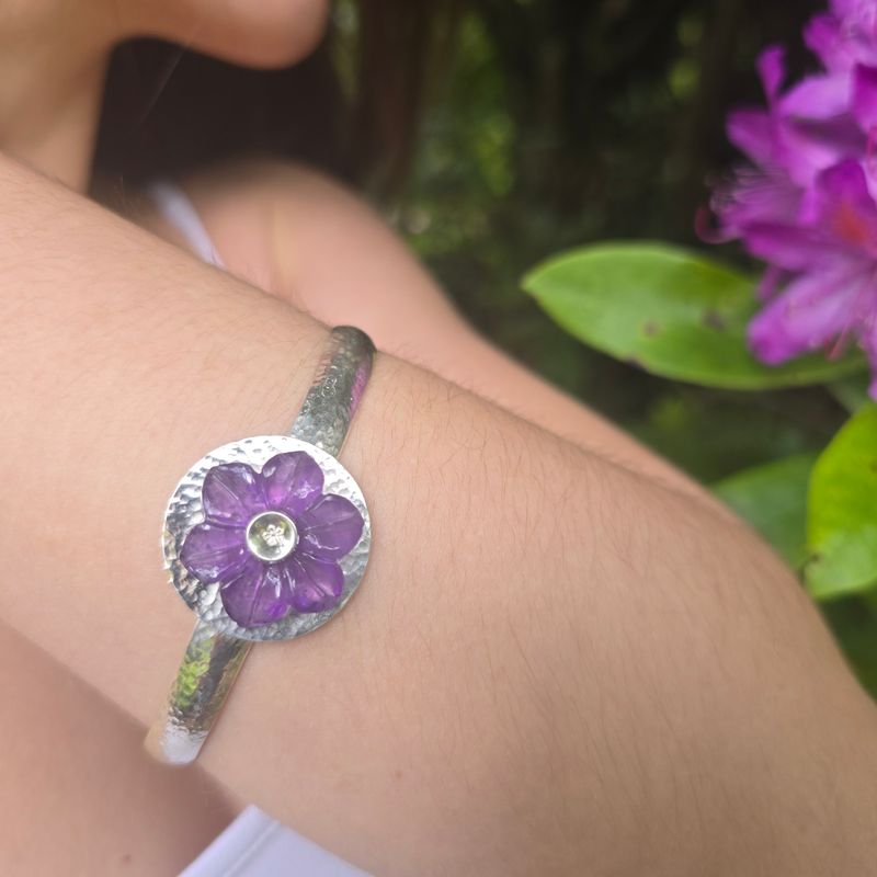 Amethyst Flower Silver bangle