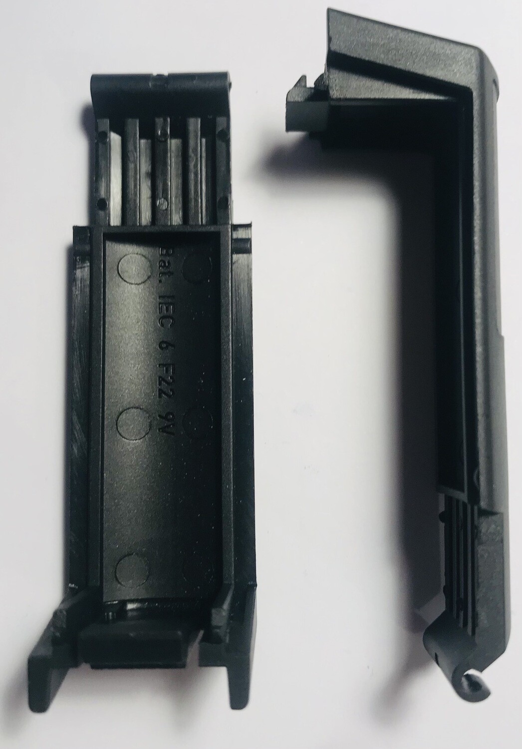 CE0682 COVER FOR BATTERY SKM/BF/VA/US/MPT SENNHEISER SD083085