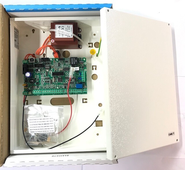 PXC48 CENTRALE ALLARME 48 INGRESSI 846AA-0020 PXC48 CENTRALE ALLARME 48 INGRESSI 846AA-0020