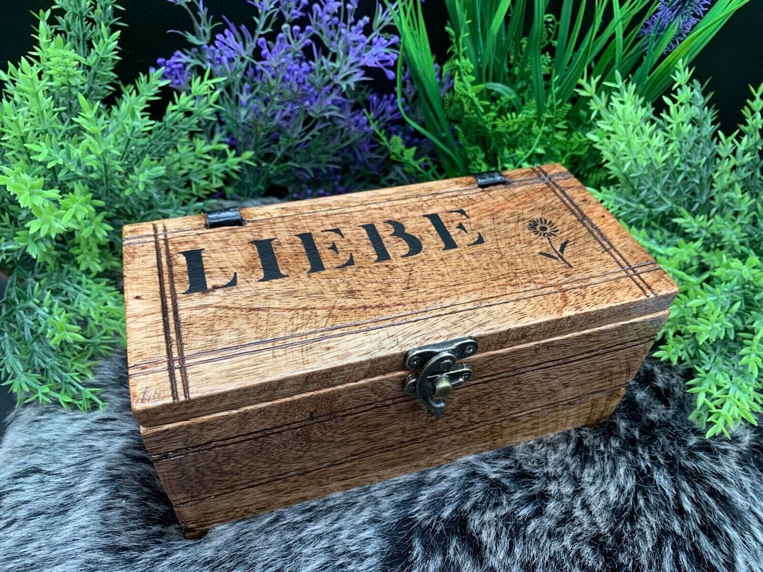 Tierurne "All meine Liebe" (650ml) aus Mangoholz