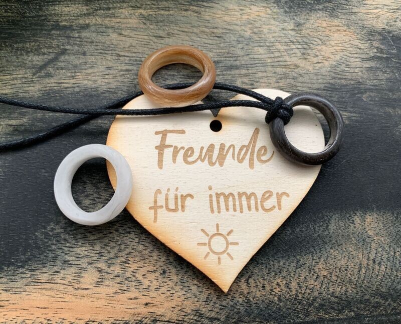 Handgefertigter Tierhaar-Ring-Anhänger (3cm) mit dem Fell Ihres Tieres, mit Textilband und Karabinerverschluss