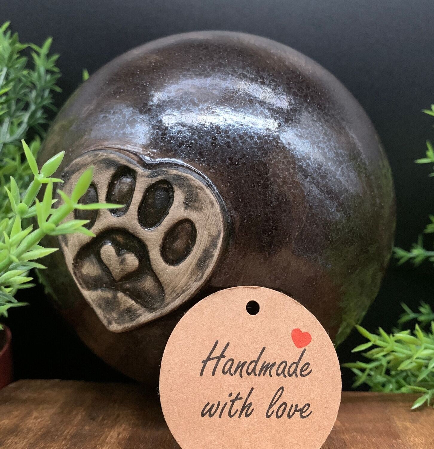 Liebevoll handgefertigte Hundeurne "Dog Brownie" (1.000ml) Keramik bis 15kg