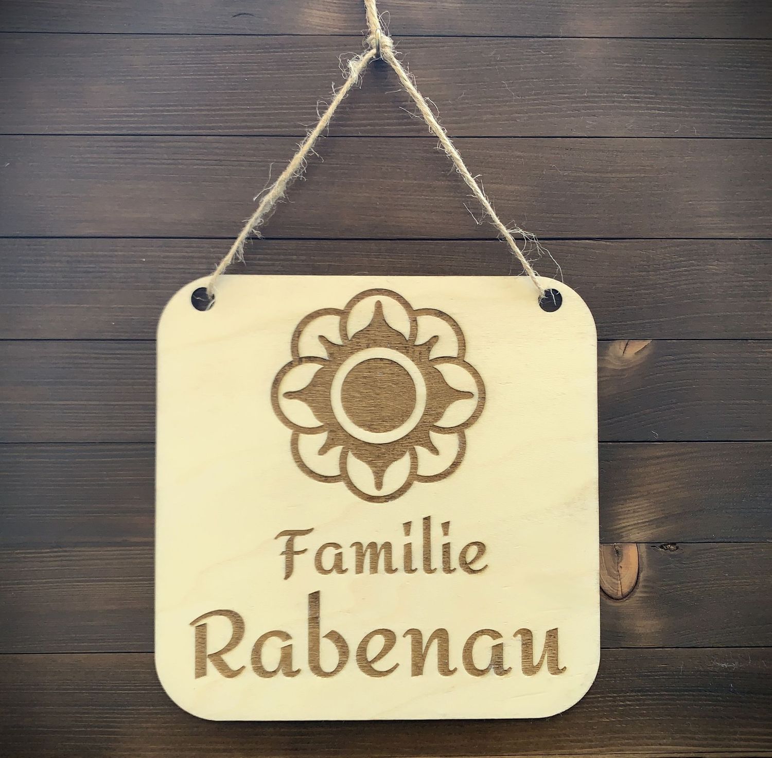 Holzschild mit Familiennamen (in 2 verschiedenen Größen) oder Willkommensschild